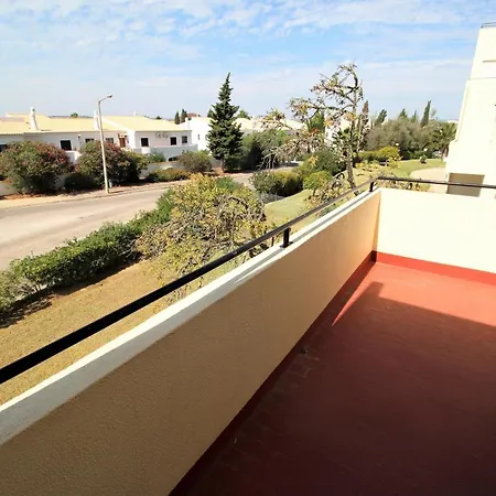 Apartment T2 Clube Ferias